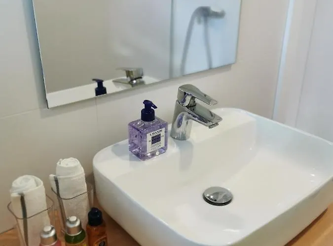 191 With Balcony Appartamento