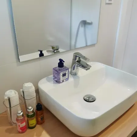 191 With Balcony Apartman